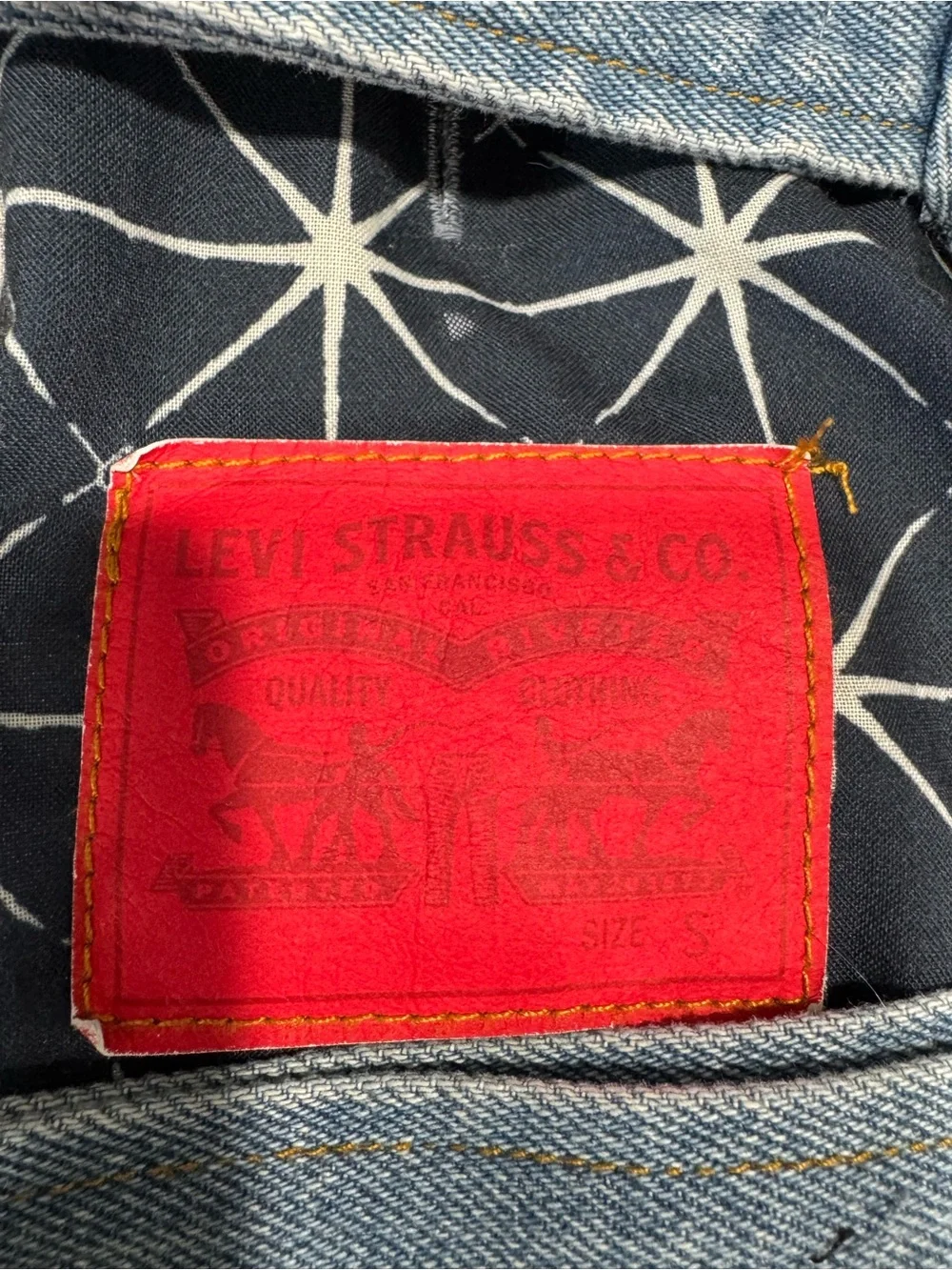 Levi's denim Pet jacket